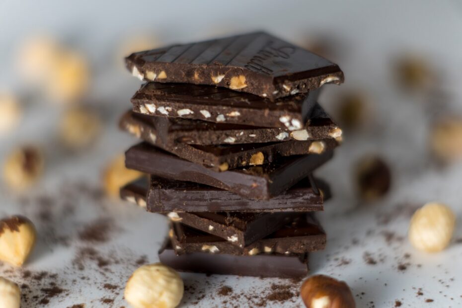 Chococlate Compound Compound Chocolate, the Cement of Luxurious Confectionery Creativity ...